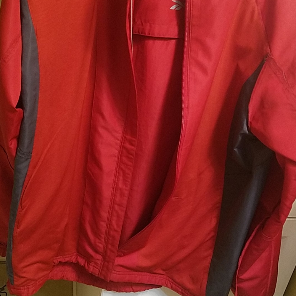 Men's Reebok lightweight jacket - Picture 9 of 10